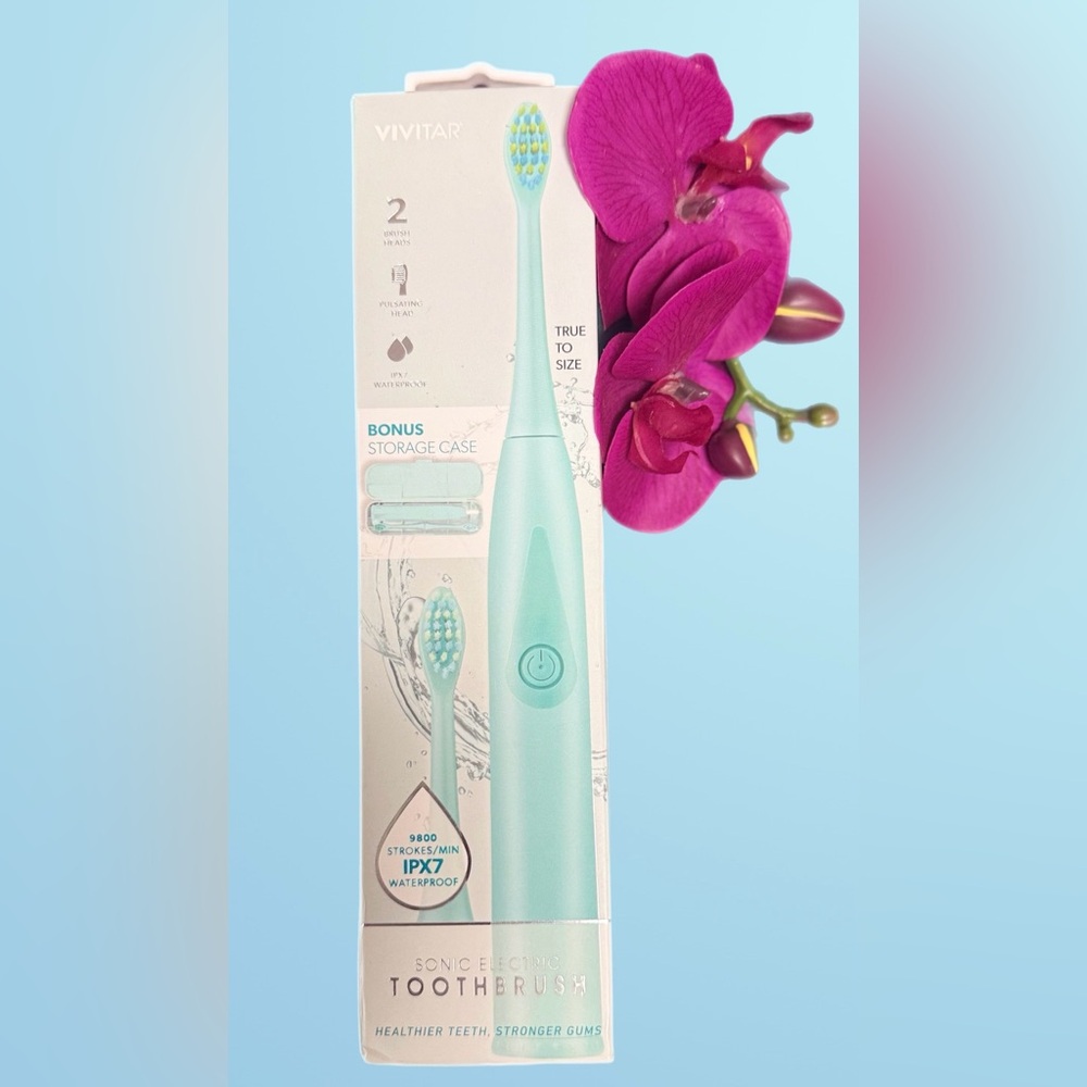 New Vivitar Sonic Electric IPX7 Waterproof Toothbrush with Travel Case